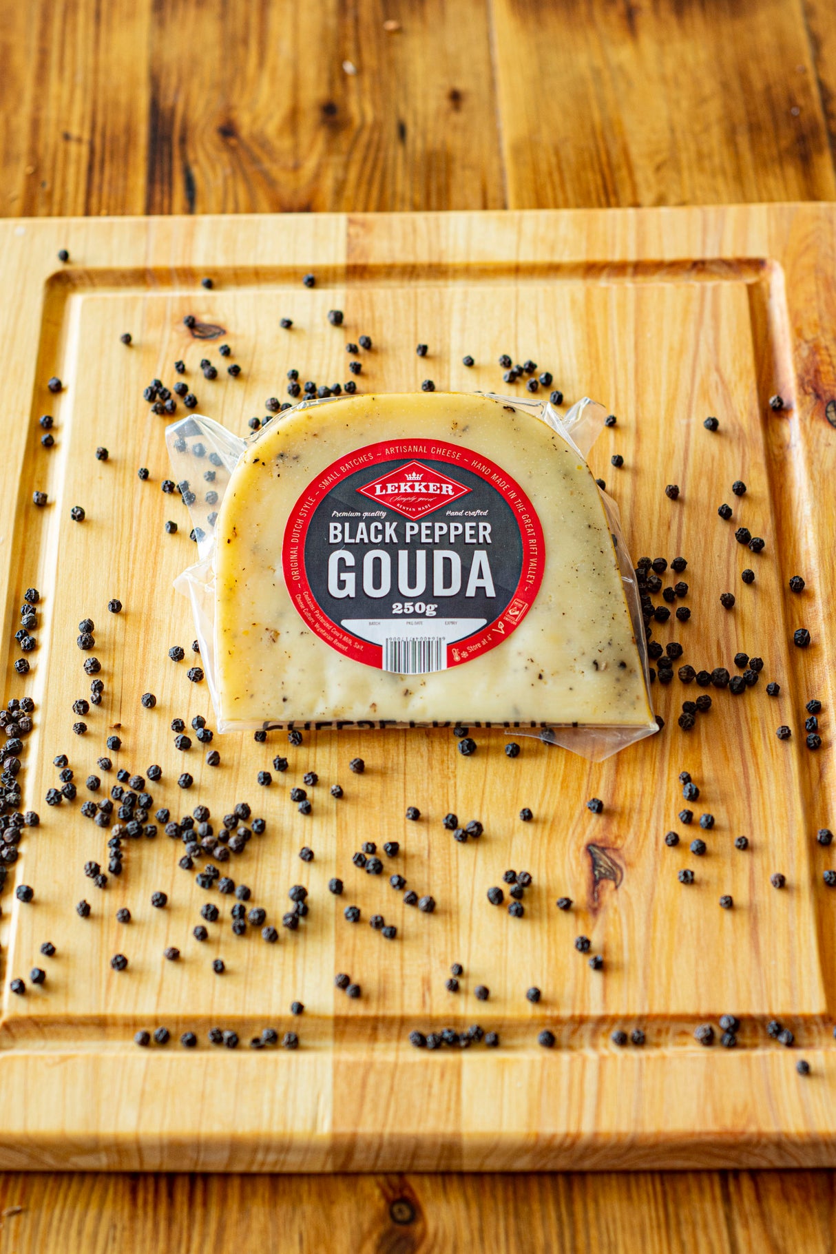 Lekker Black Pepper Gouda