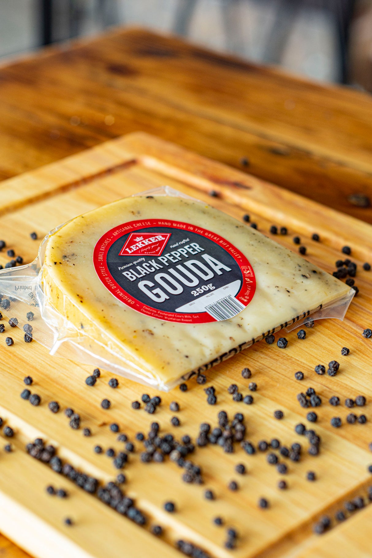 Lekker Black Pepper Gouda